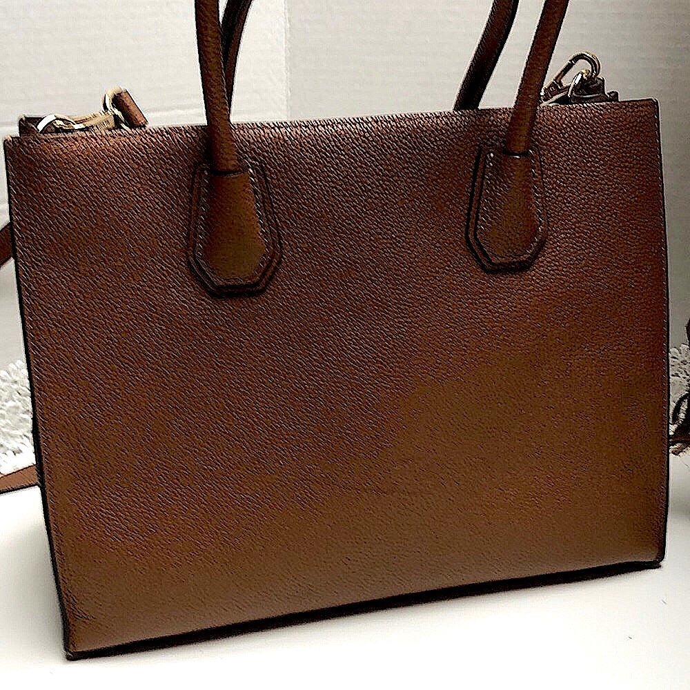SOLD Like New Michael Kors Saffiano Leather Handbag - Picture 2 of 14
